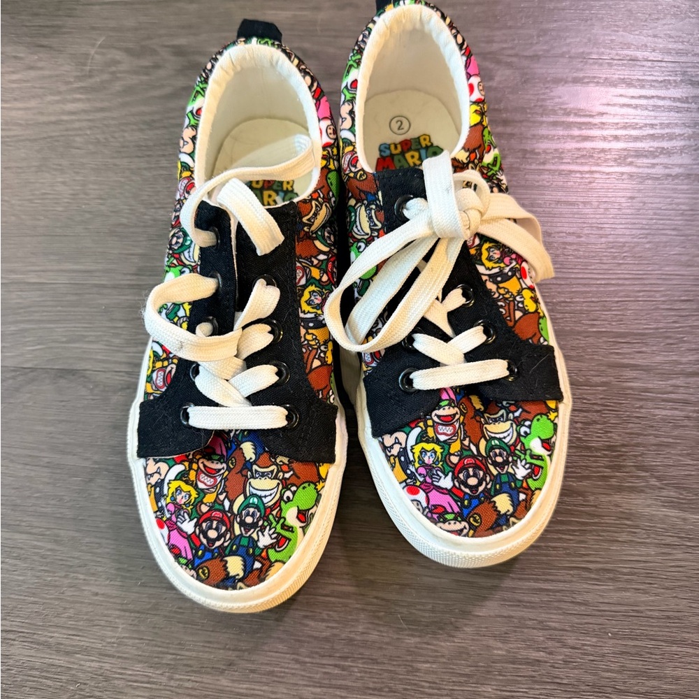 Nintendo Super Mario Kids Sneakers - Black and White